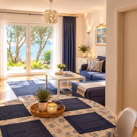 Beachfront * Зострог