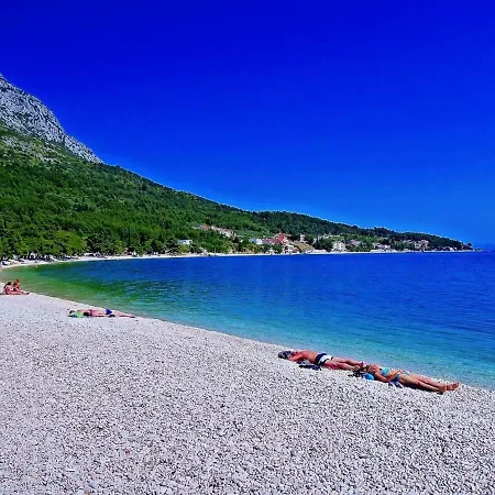 Beachfront Zaostrog